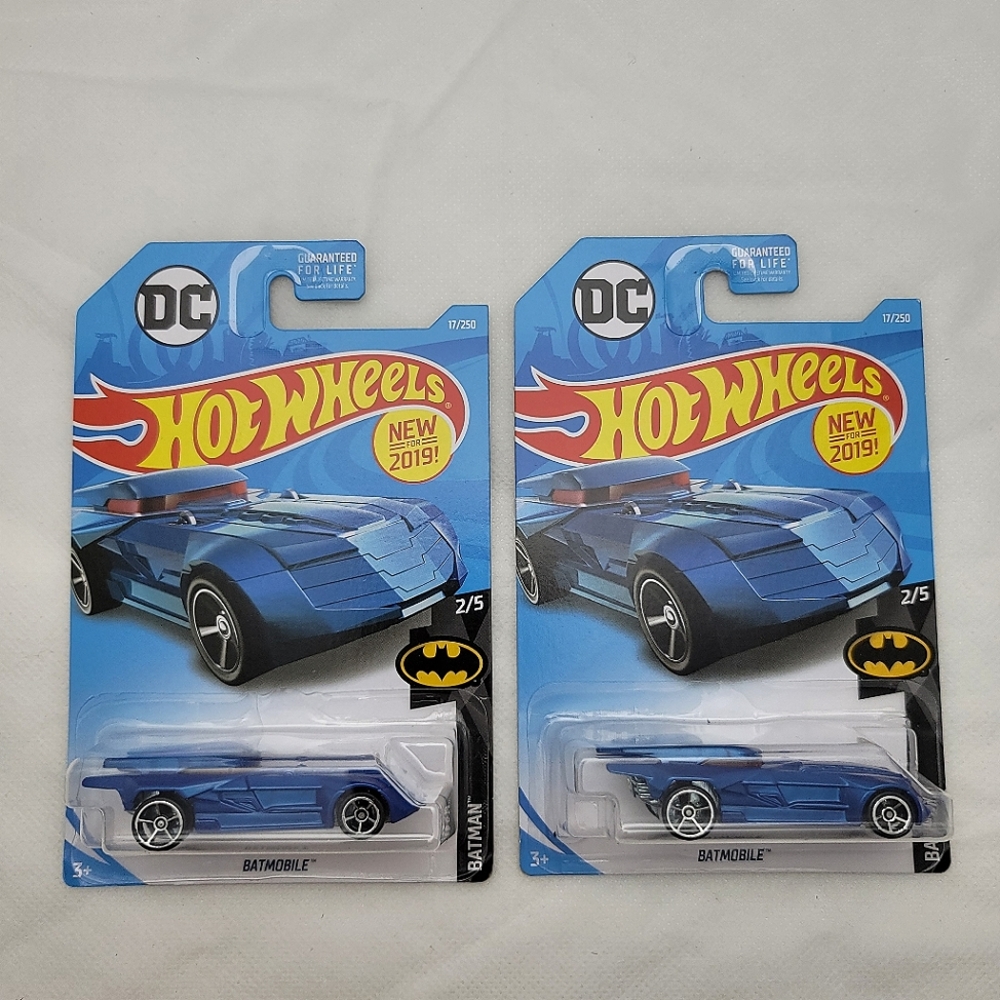 Hot Wheels DC Batmobile
